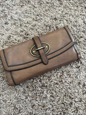 Fossil Brown Leather Trifold Wallet with ID Window